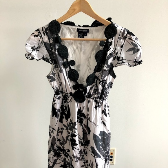 Max Edition Black/White Dress - Picture 2 of 3